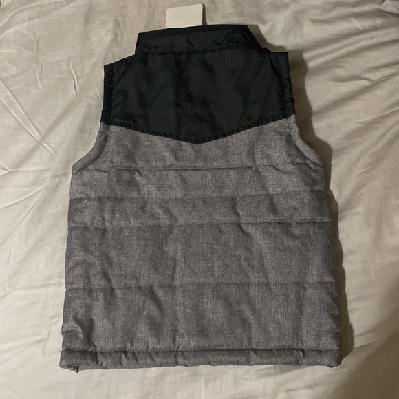 🎉 NWT Bienzoe puff vest - Picture 2 of 4